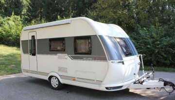 Hobby De Luxe 440 SF (1)